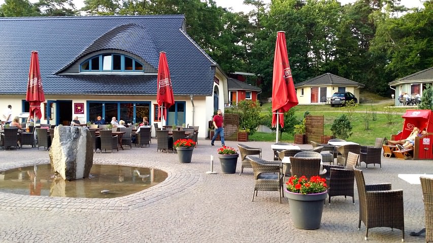 Dr. Camp auf der Ferienanlage Regenbogen Ghren