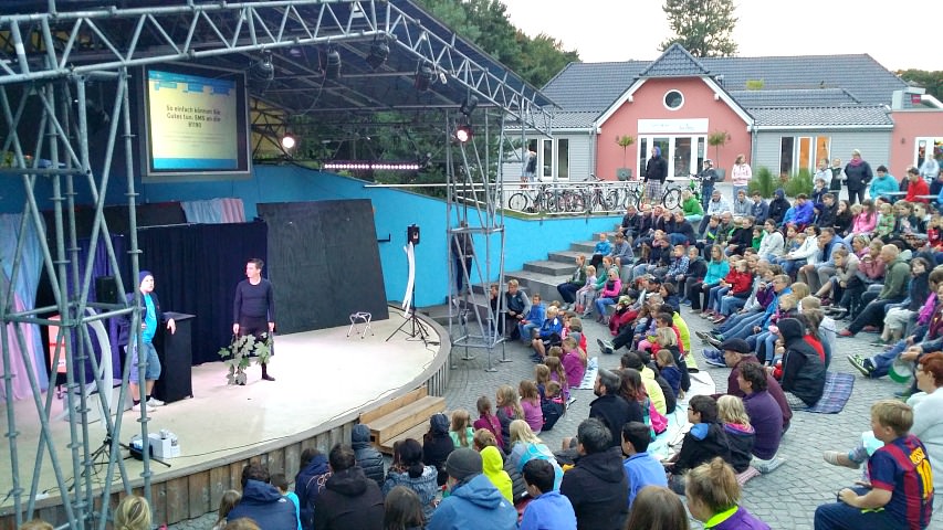 Dr. Camp auf der Ferienanlage Regenbogen Ghren