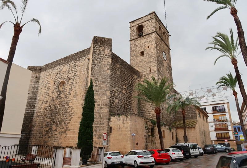 Spanien mit dem Wohnmobil Xabia Kirche