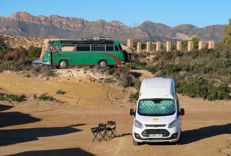 Spanien mit dem Wohnmobil Nugget und Bus