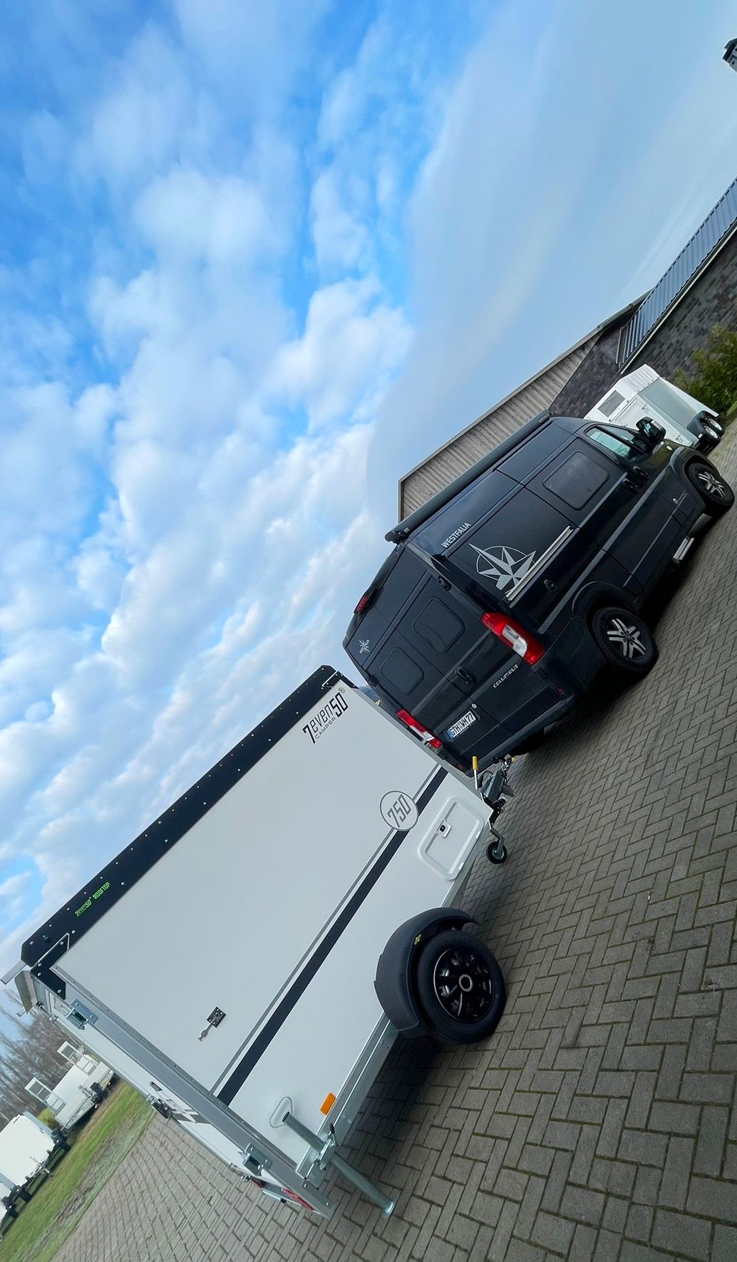 7even50 Camper 01 Van und Minicamper schräg